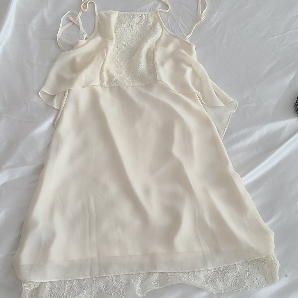 1x worn off white lace detail dress